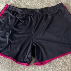 ZELOS curvy gray and pink women’s active shorts size 3X
